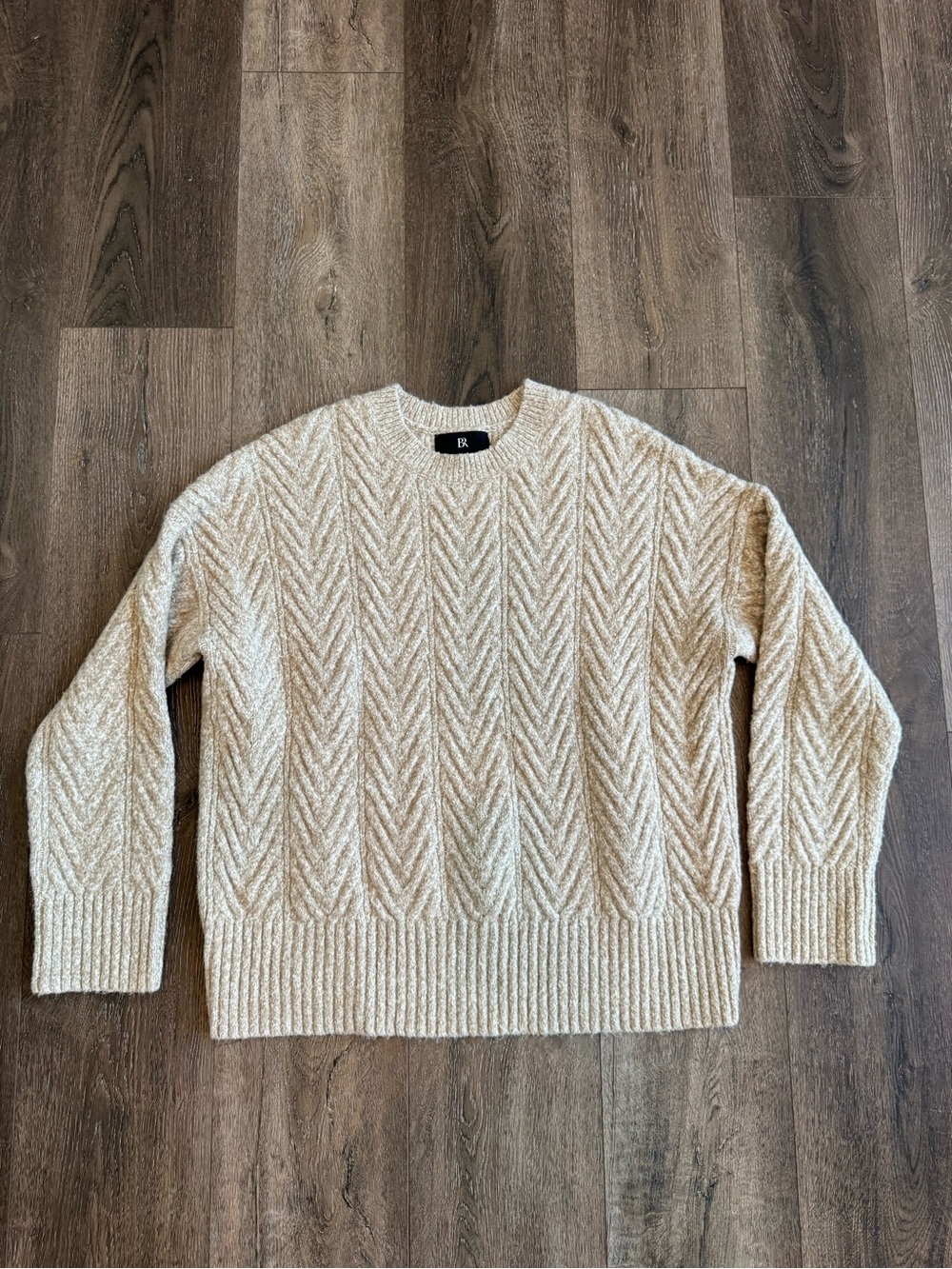 Banana Republic Cream Chevron Cable Crewneck Sweater Women’s Size Medium